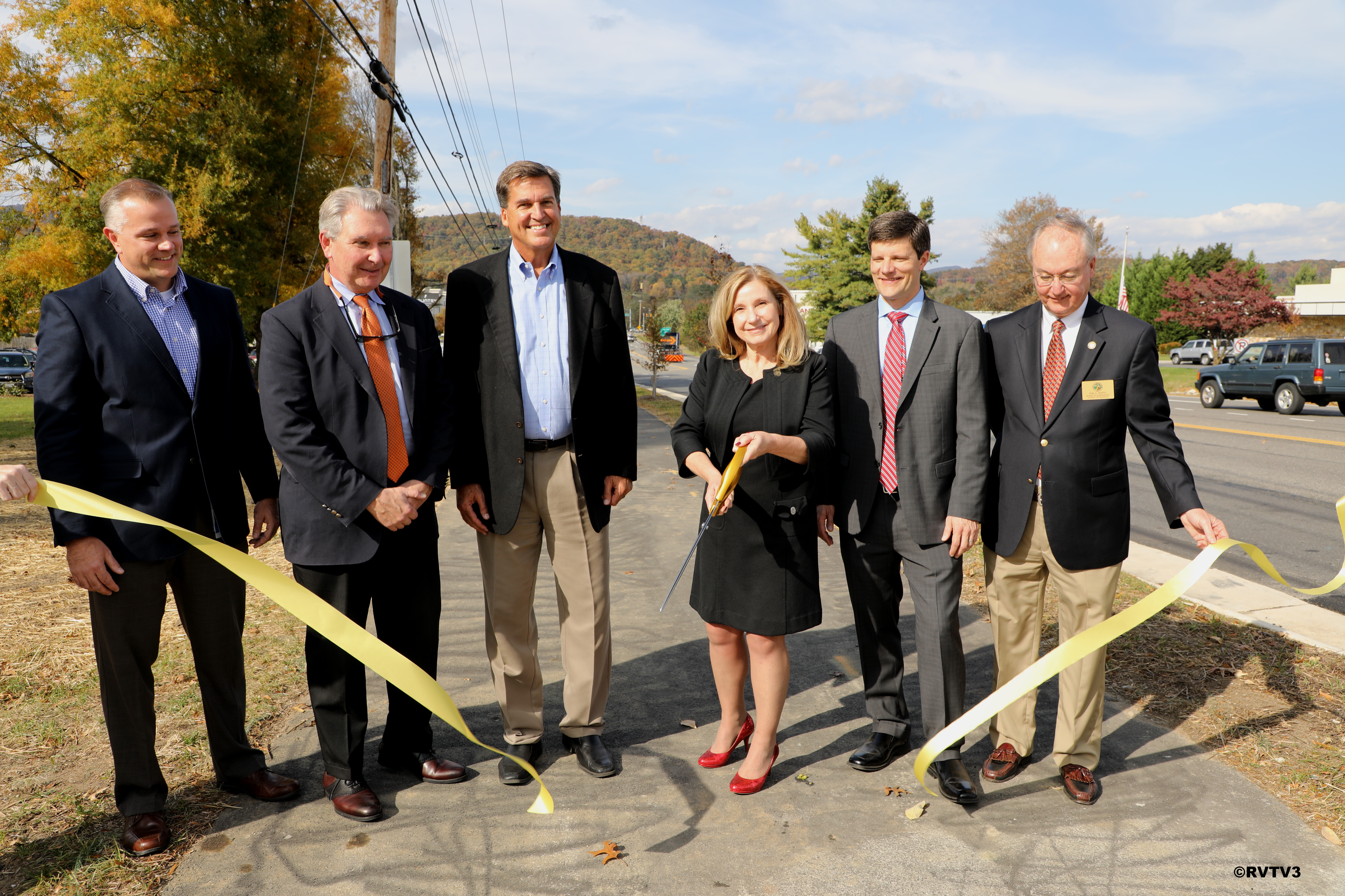 Ribbon Cutting 10/31/18